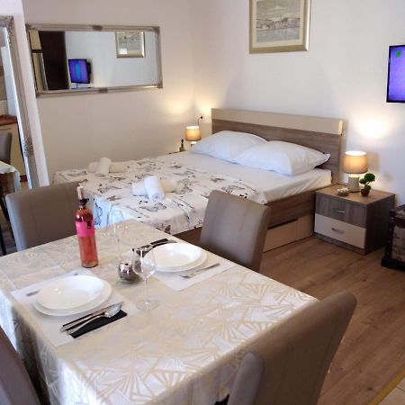 טיסנו M&K Studio Apartment מראה חיצוני תמונה